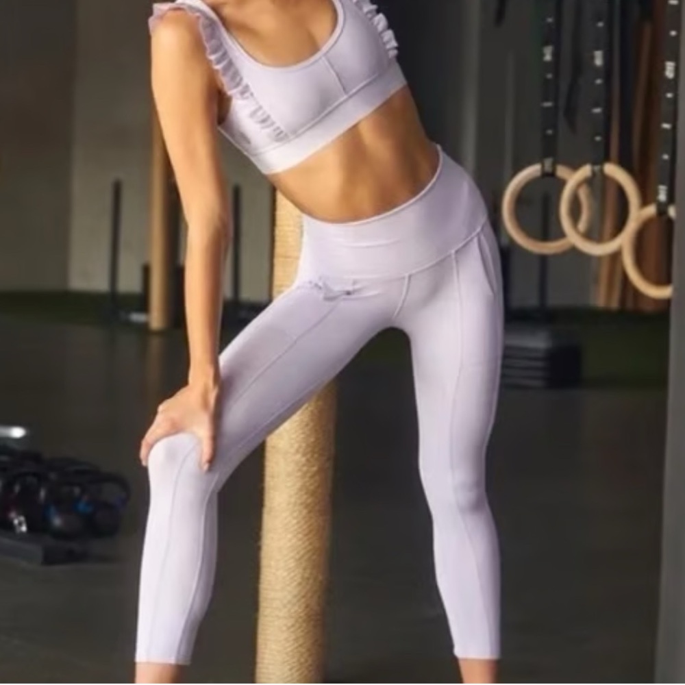 FP Movement 💜 Ruffle me up Small Lavender ribbed yoga Leggings pastel purple